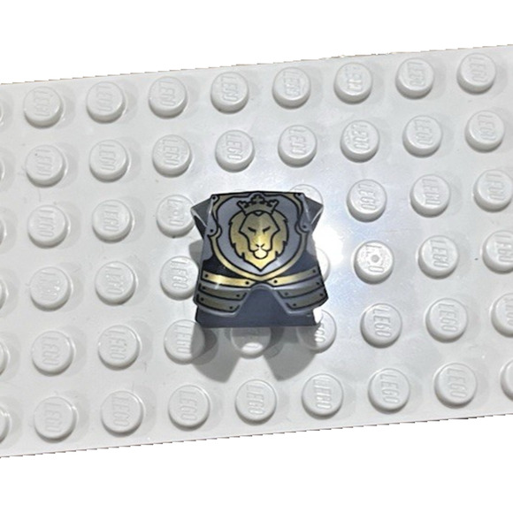 Lego Vintage Gold Lion Head Gray Armor Accessory - Picture 1 of 6